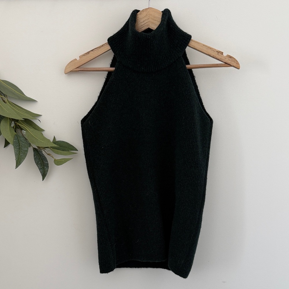 Jacquemus La Maille Baho Sleeveless Turtleneck Sweater (Dark Green) - Size 38